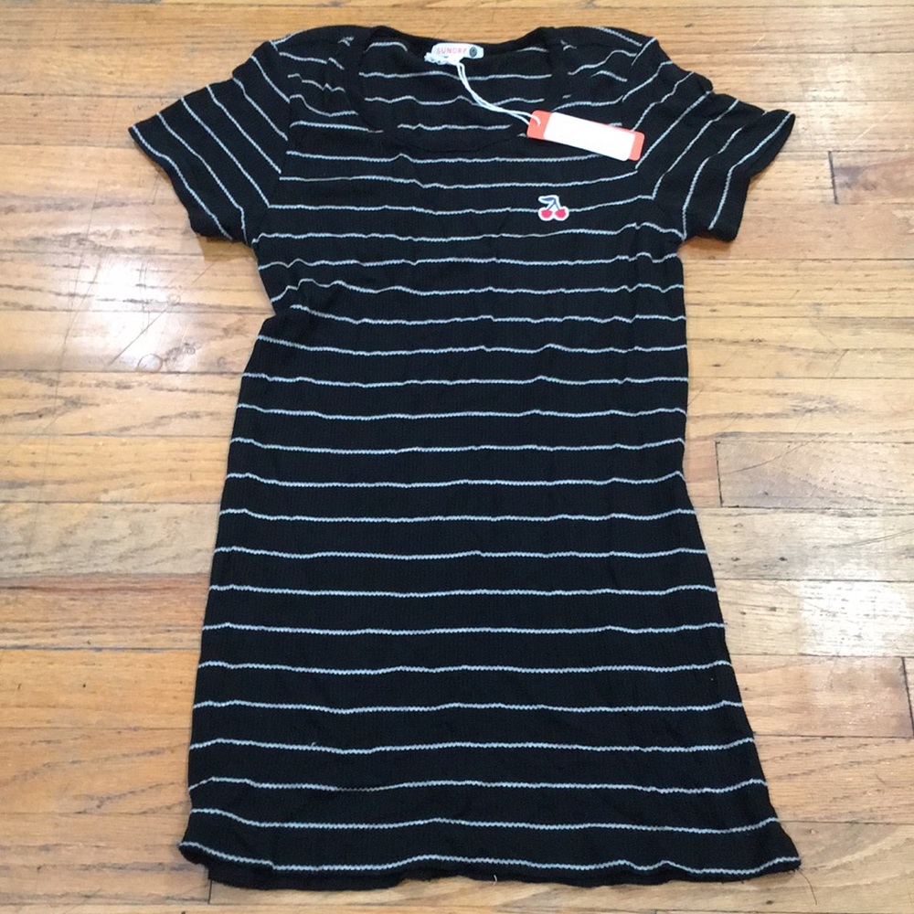 Sundry short sleeve tee